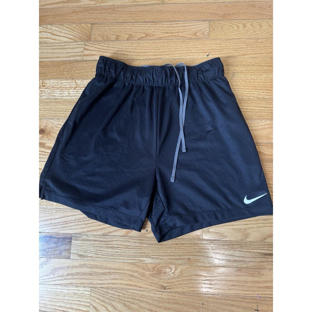 Nike Dri-FIT Women’s Training Shorts Gray Black Logo Waistband Size S NWT